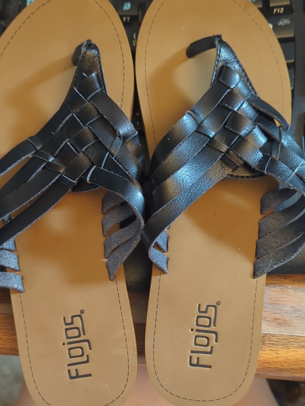 NWOT Black Elena Woven Strap flojps Sz 8.5